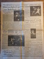 VOETBAL Moulijn en Swart in Elftal Nederland - België (1961), Ophalen of Verzenden, 1960 tot 1980, Knipsel(s)