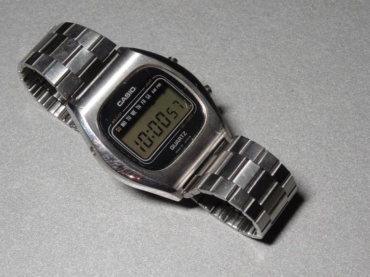 Vintage Casio LCD horloge, Sieraden, Tassen en Uiterlijk, Horloges | Dames, Gebruikt, Overige merken, Staal, Ophalen of Verzenden