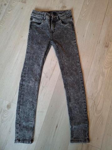 Super skinny fit spijkerbroek 152 beschikbaar voor biedingen