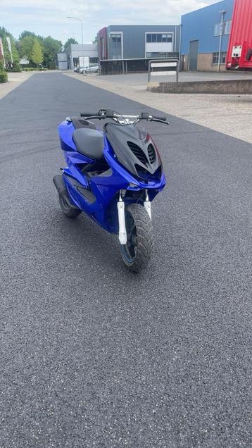 Yamaha aerox  beschikbaar voor biedingen