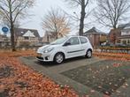 Renault Twingo 1.2 16V 2011 Wit, Auto's, 839 kg, 74 pk, 4 cilinders, 4 stoelen