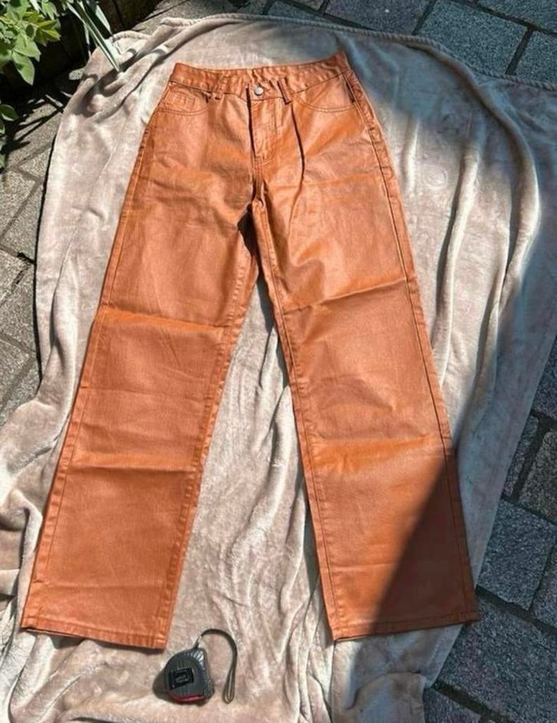 Korte klederdrachtbroek voor dames, bruin van het fijnste rundveloursleer, donkerbruin, 36
