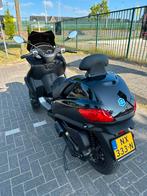 Piaggio Mp3 500cc met Leovince uitlaat, Particulier, 2 cilinders