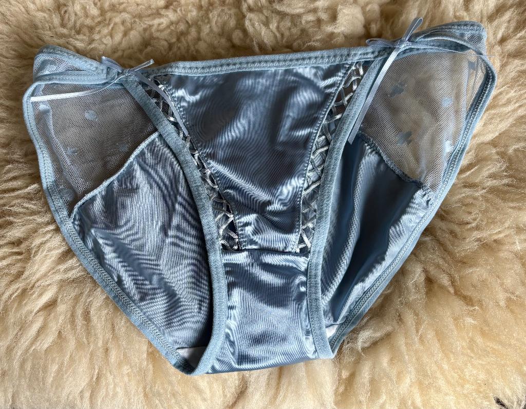 Grijs blauw satijnen slipje - M/L, Verzenden, Blauw, Slip