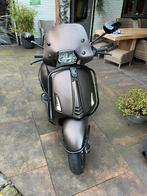 Vespa Sprint, AMG-Kleur, Ophalen, Zo goed als nieuw, Benzine, 50 cc