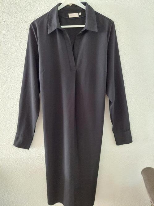 Jurk onder dekniel.108cm Only Carmakoma L zwart 1xGedragen., Kleding | Dames, Jurken, Nieuw, Maat 42/44 (L), Zwart, Onder de knie