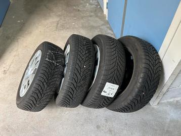 Yokohama BluEarth WINTER V905 winterbanden beschikbaar voor biedingen