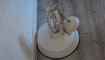 Industriële hanglamp  beschikbaar voor biedingen