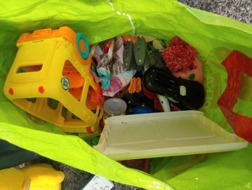 Heel veel kinderspeelgoed 4 big shopper vol beschikbaar voor biedingen