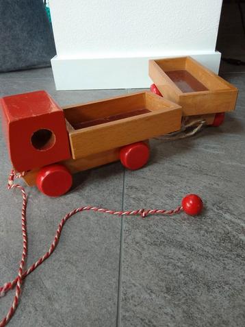 Houten vrachtwagen met aanhanger, Nooitgedagt beschikbaar voor biedingen