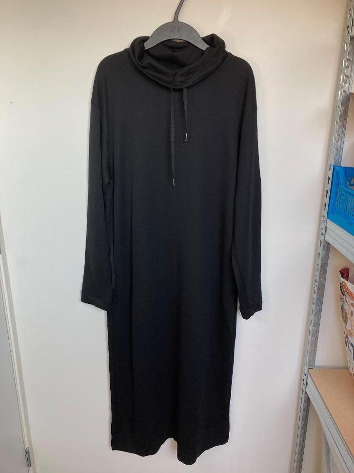 Massimo Dutti lange sweaterjurk oversized maxi maat M/L, Kleding | Dames, Jurken, Zo goed als nieuw, Maat 38/40 (M), Zwart, Onder de knie