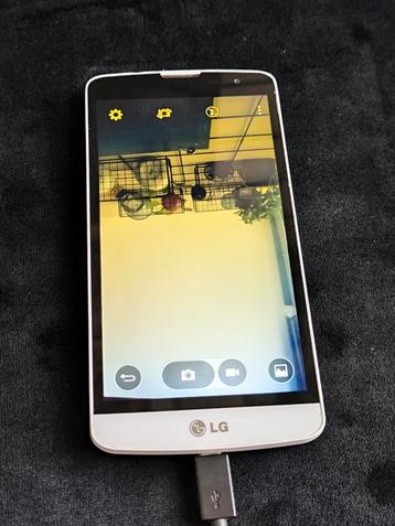 LG L Bello beschikbaar voor biedingen