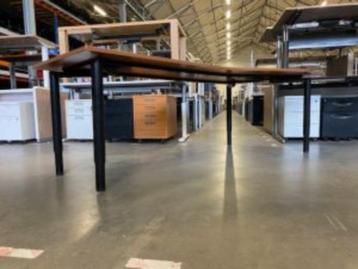 Hoekbureau met knop  220x110/80xH62-82 cm, 38 stuks - afbeelding 16