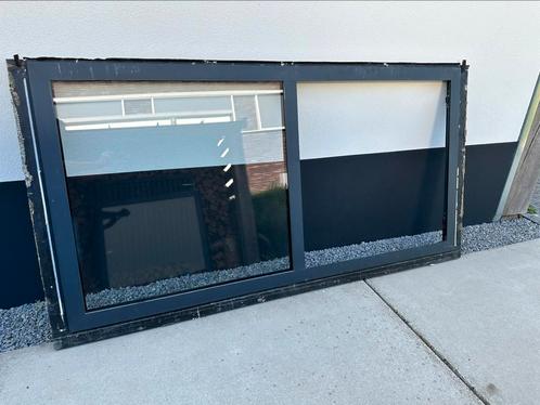 2x aluminium raamkozijn, Doe-het-zelf en Verbouw, Kozijnen en Schuifpuien, Gebruikt, Raamkozijn, Aluminium, 75 tot 150 cm, 225 cm of meer