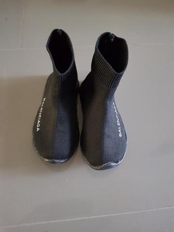 Zwarte Balenciaga's maat 24 beschikbaar voor biedingen