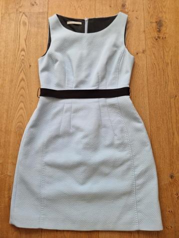 Prachtig cocktail jurkje. Merk Vanilia. Licht hemelsblauw. beschikbaar voor biedingen