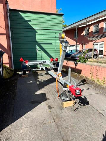 Rubberboot trailer in goede staat. beschikbaar voor biedingen