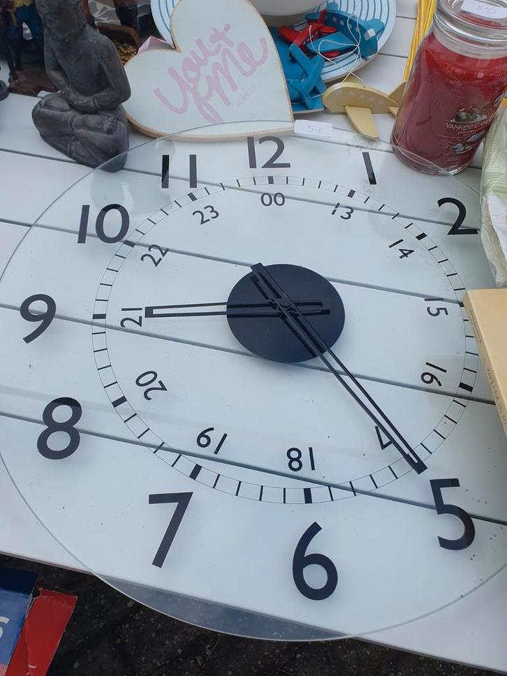 Glazen Wandklok - 50cm - Werkt Perfect!, Huis en Inrichting, Woonaccessoires | Klokken, Gebruikt, Wandklok, Analoog, Ophalen of Verzenden