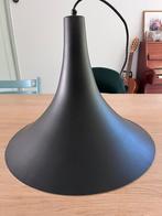 Vintage trompetlamp zwart 46 cm diameter, Huis en Inrichting, Lampen | Hanglampen, Ophalen of Verzenden, Zo goed als nieuw, Minder dan 50 cm