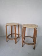 2 x alvar aalto artek krukjes., Huis en Inrichting, Krukjes, Gebruikt, Onbekend, Ophalen of Verzenden, Onbekend