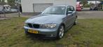 BMW 1-Serie 1.6 116I 2005 Grijs Nieuwe apk, Auto's, 1596 cc, Zwart, 4 cilinders, 635 kg