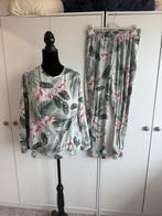 Pyjama met print - Maat XS, Kleding | Dames, Huispakken, Ophalen of Verzenden, Zo goed als nieuw, Maat 34 (XS) of kleiner, Overige kleuren
