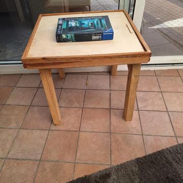 Puzzeltafel beschikbaar voor biedingen