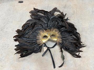 2 Venetiaanse maskers beschikbaar voor biedingen