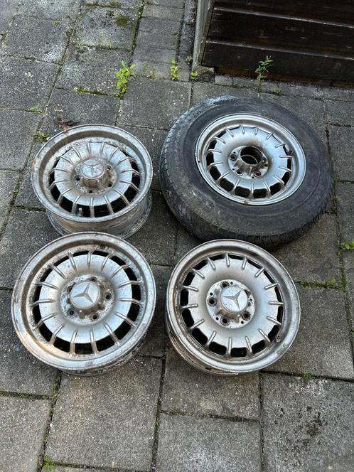 Mercedes kroonkurk velgen & VAG 16” staal+ winterbanden, Auto-onderdelen, Banden en Velgen, Velg(en), Zomerbanden, 17 inch, 205 mm
