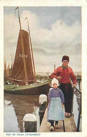 (301-113-019) Volendam Aan de haven beschikbaar voor biedingen