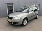 Skoda Roomster 1.4-16V Style Airco Cruise APK!, Auto's, Skoda, Voorwielaandrijving, Gebruikt, Zwart, 4 cilinders