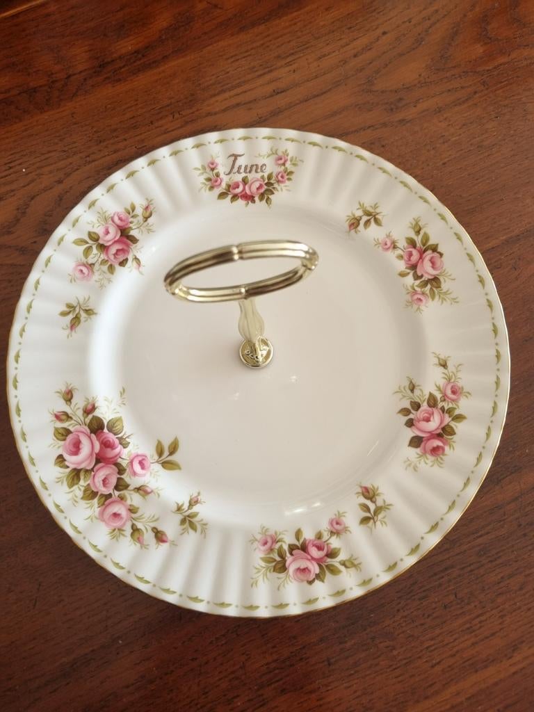 Royal Albert flowers of the month June Etagere, Ophalen of Verzenden