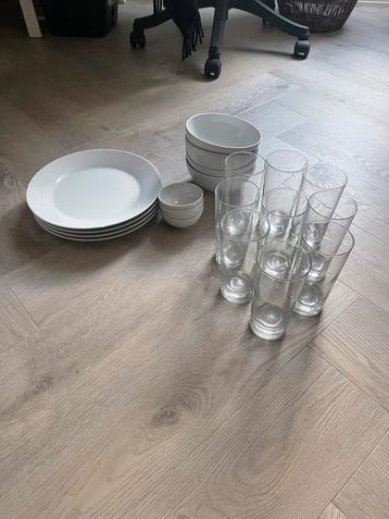 Servies Ikea -  ontbijtborden, schaaltjes, glazen beschikbaar voor biedingen