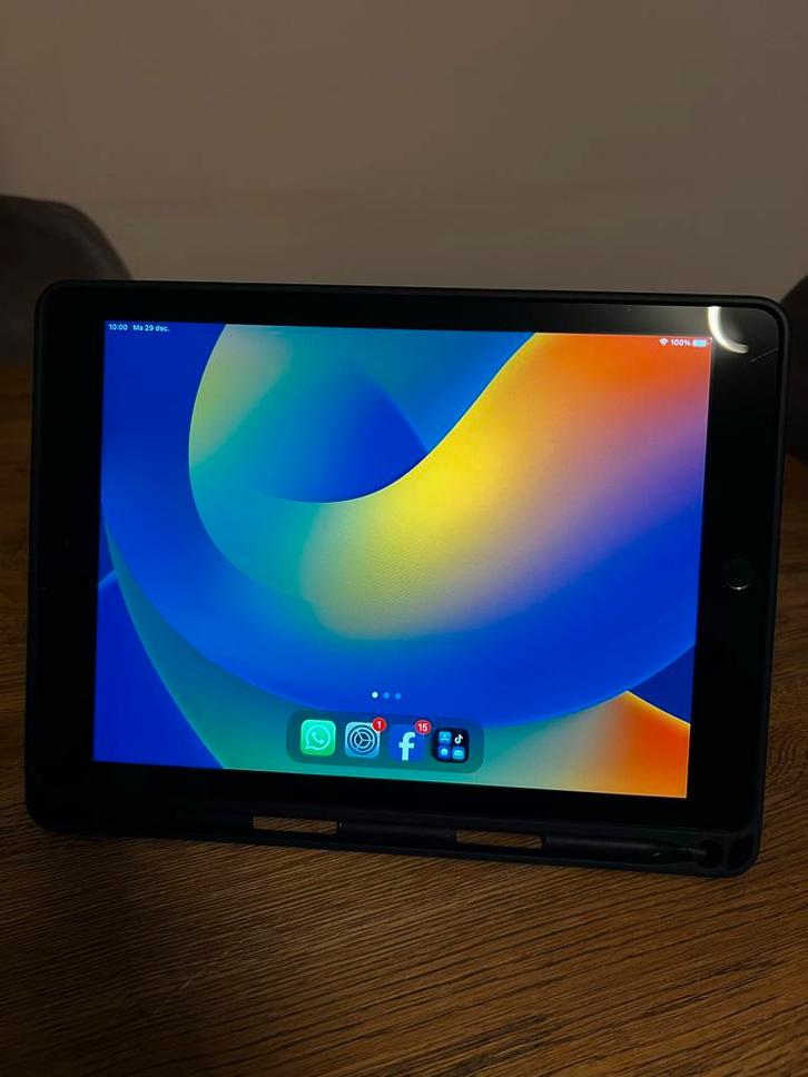 Apple iPad - Goede staat!/, Computers en Software, Apple iPads, Zo goed als nieuw, Apple iPad, Wi-Fi, 10 inch, 32 GB, Zwart, Ophalen