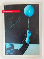 Anton Corbijn - 33 Still Lives, Boeken, Ophalen of Verzenden, Zo goed als nieuw, Fotografie algemeen