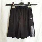 Stoere zwarte korte sport broek. Mt 140., Broek, ., Ophalen of Verzenden, Zo goed als nieuw