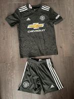 Voetbalpakje adidas mt 146, Kinderen en Baby's, Kinderkleding | Maat 146, Adidas, Sport- of Zwemkleding, Ophalen of Verzenden