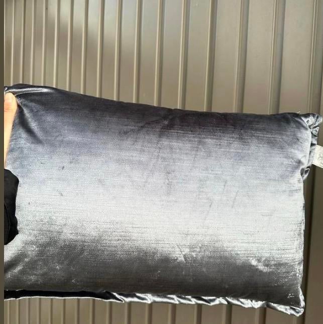 Colmore Glans Kussen Zilver/Grijs 35x55cm, Ophalen of Verzenden, Nieuw, Grijs, Rechthoekig