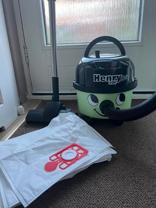 Numatic Henry Next HVM205-11 - met zakken - appeltjesgroen, Witgoed en Apparatuur, Stofzuigers, Zo goed als nieuw, Stofzuiger