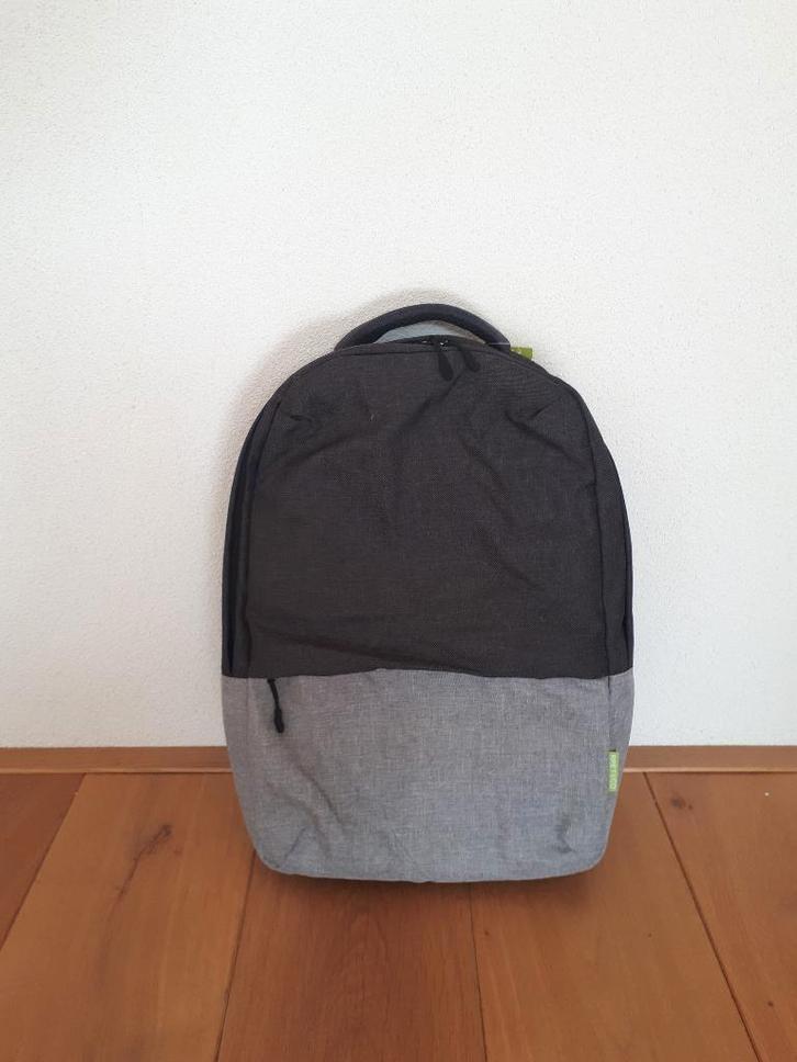 Te koop aangeboden: mooie, ruime, stevige rugzakken, Sieraden, Tassen en Uiterlijk, Tassen | Rugtassen, Nieuw, Overige merken