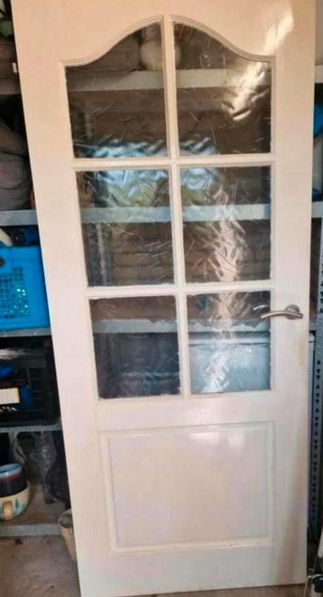 Massief houten opdekdeur beschikbaar voor biedingen