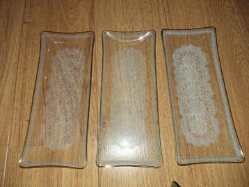 3 Vintage Glazen Cakeschalen. beschikbaar voor biedingen
