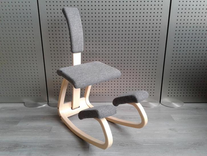 Variér (Stokke) Variable Balans met Rug (Grijs), Als Nieuw!, Huis en Inrichting, Bureaustoelen, Zo goed als nieuw, Bureaustoel