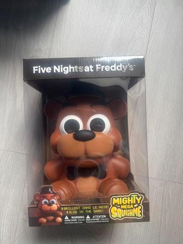 Five Nights at Freddy’s Mighty Mega Squishe Glow in the Dark beschikbaar voor biedingen