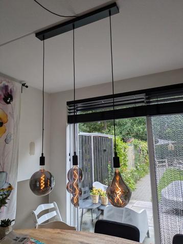  Design Hanglamp  dimbaar met 3 XL sfeerlampen.