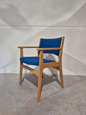 Deense eiken vintage eetkamerstoel beschikbaar voor biedingen