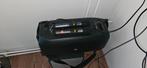 JBL Partybox On The Go + 2 Microfoons - ZGAN!, Ophalen of Verzenden, Zo goed als nieuw, Complete set