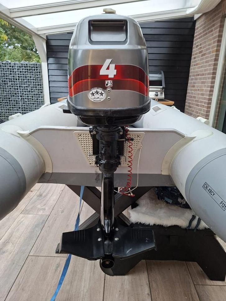 Mariner buitenboordmotor 4 PK + Rubberboot | nette staat |, Watersport en Boten, Buiten- en Binnenboordmotoren, Zo goed als nieuw