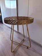 Brocante tafel (bijzet), Huis en Inrichting, Tafels | Bijzettafels, Ophalen, Minder dan 55 cm, Metaal of Aluminium, Rond