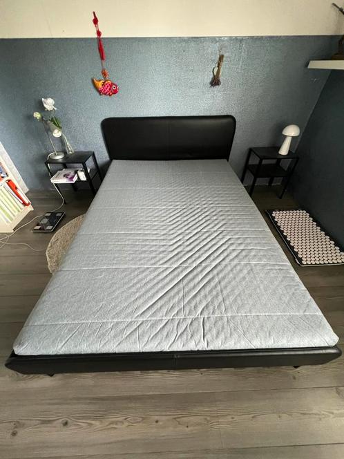 IKEA SLATTUM 140 x 200 cm, Huis en Inrichting, Slaapkamer | Bedden, Gebruikt, Tweepersoons, 140 cm, 200 cm, Hout, Zwart, Ophalen